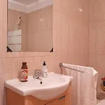 Bright And Calm With Pools, Golf Court Apartament *