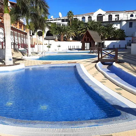 Apartment Bright And Calm With Pools, Golf Court *